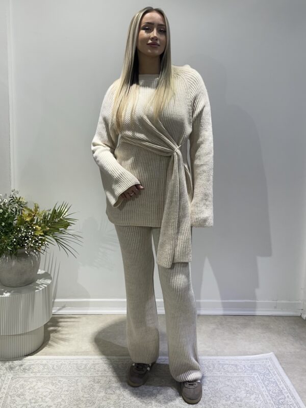 Ensemble MYLIA
BEIGE