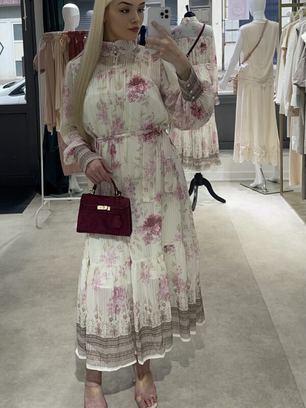 Robe Maë