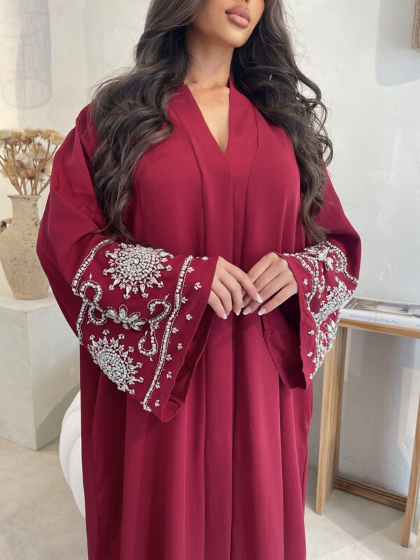 Abaya Qamar